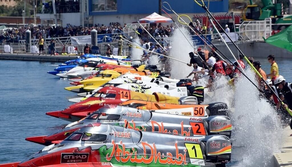 F1 Power Boat Danau toba Indonesia